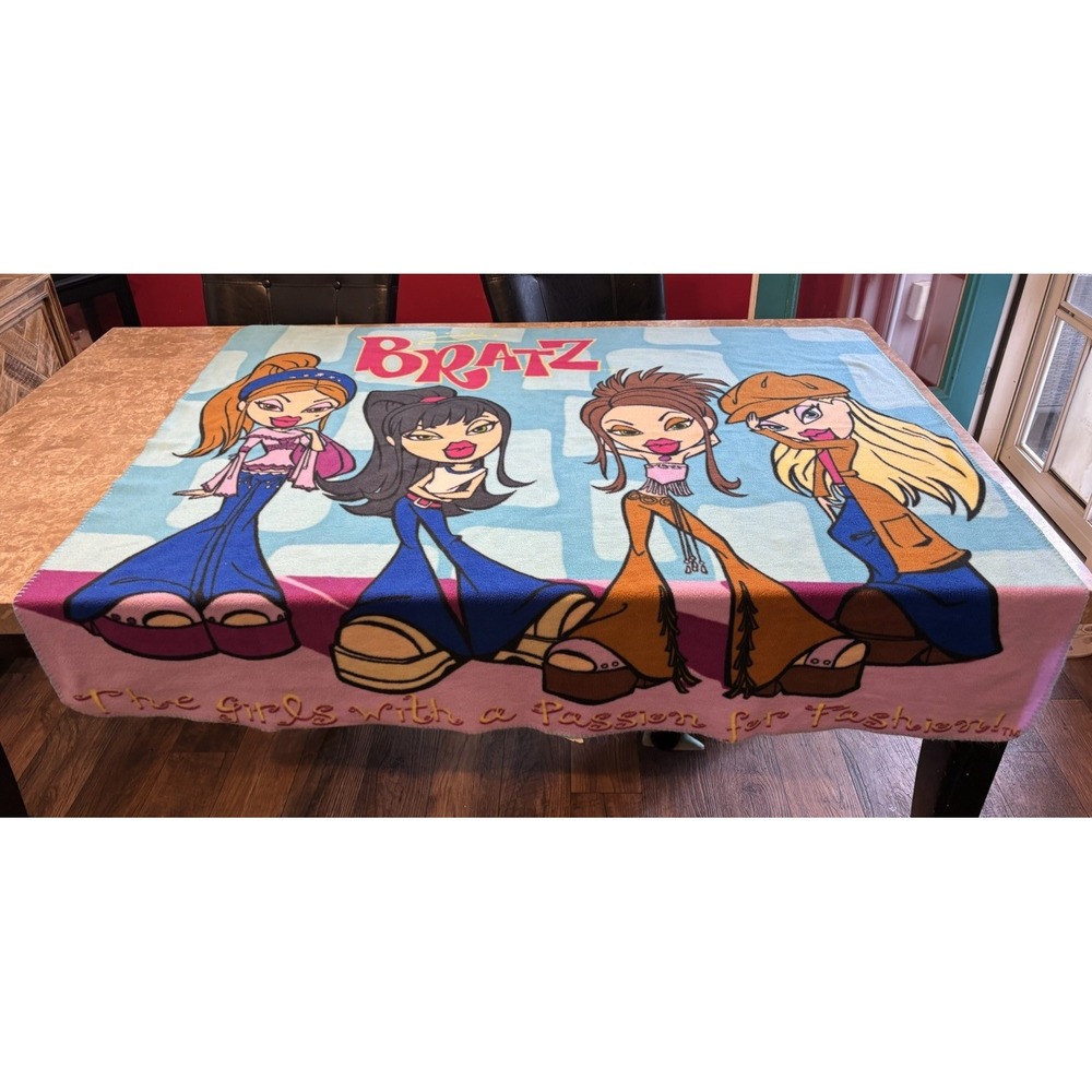 Vintage 2003 Bratz Dolls Fleece Blanket Throw Bratz Pack Passion For Fashion Y2K
